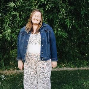 Meet your Posher, Abigail